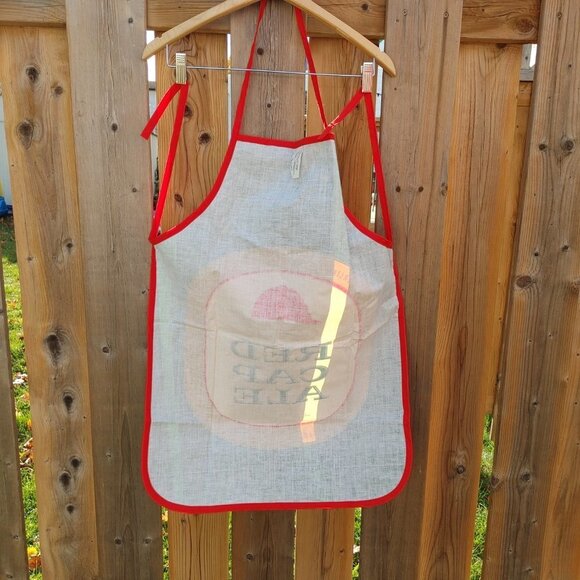 VINTAGE RED CAP ALE Beer Apron New Old Stock - Picture 3 of 4